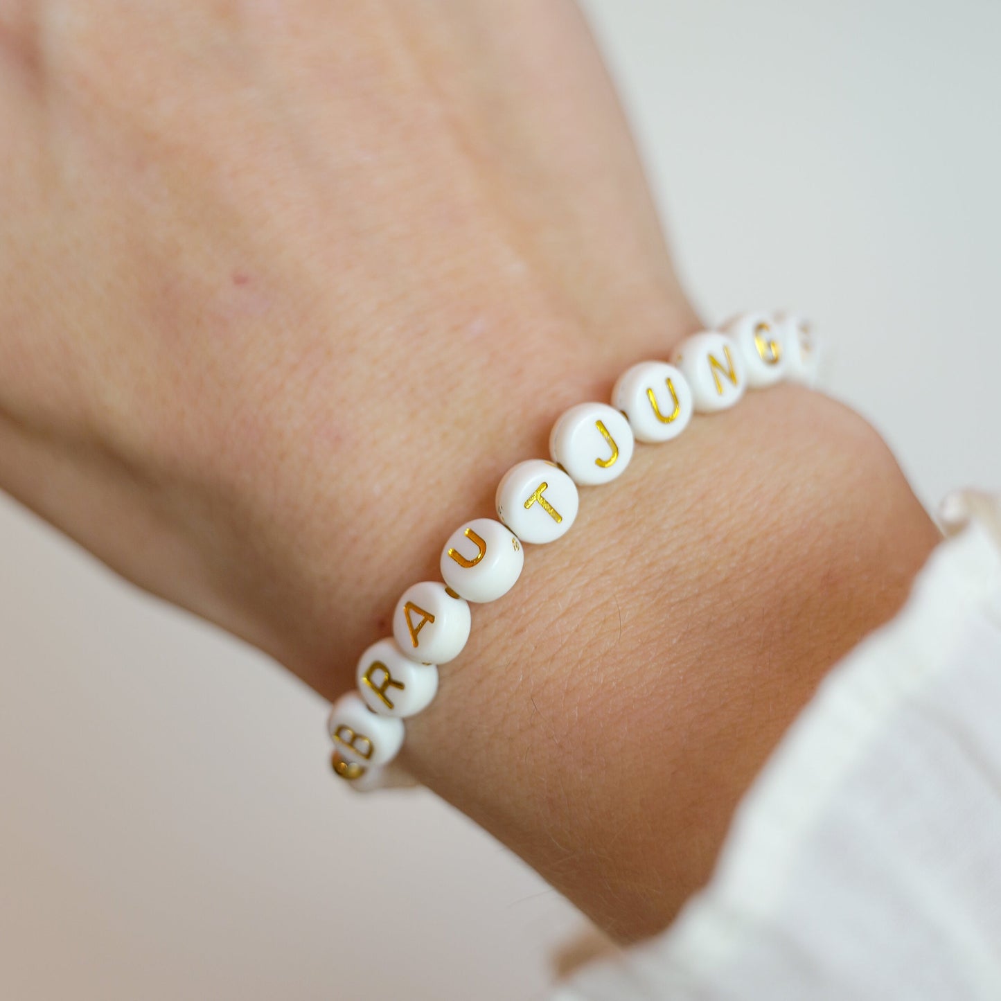 Brautjungferarmband getragen