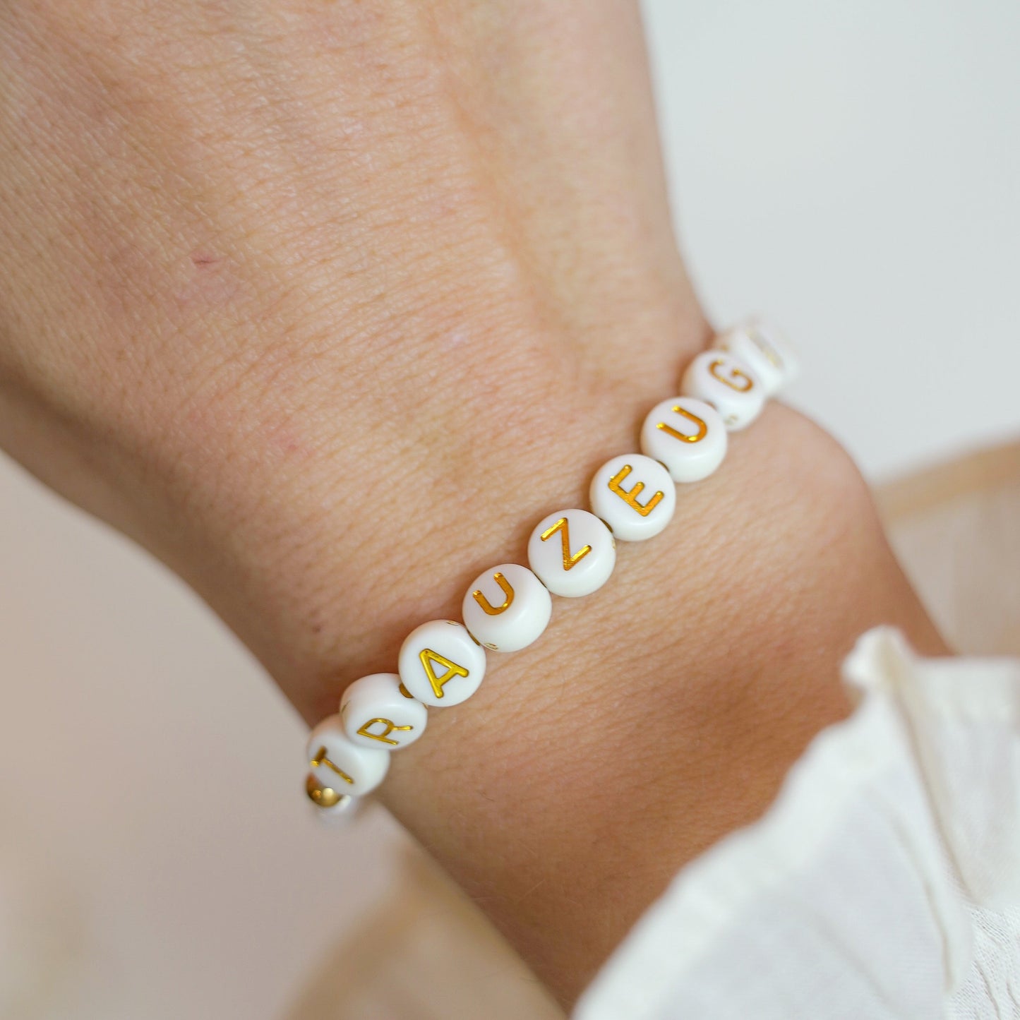 Trauzeugin Armband getragen